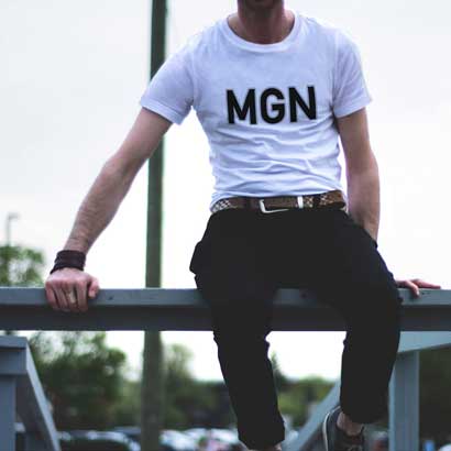 Local District T-Shirt für Männer mit Aufdruck MGN